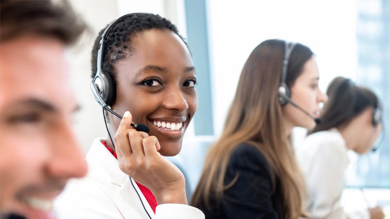 Qué servicios ofrece Apex Call Center en Resistencia, Chaco 1 atencion al cliente en un call center