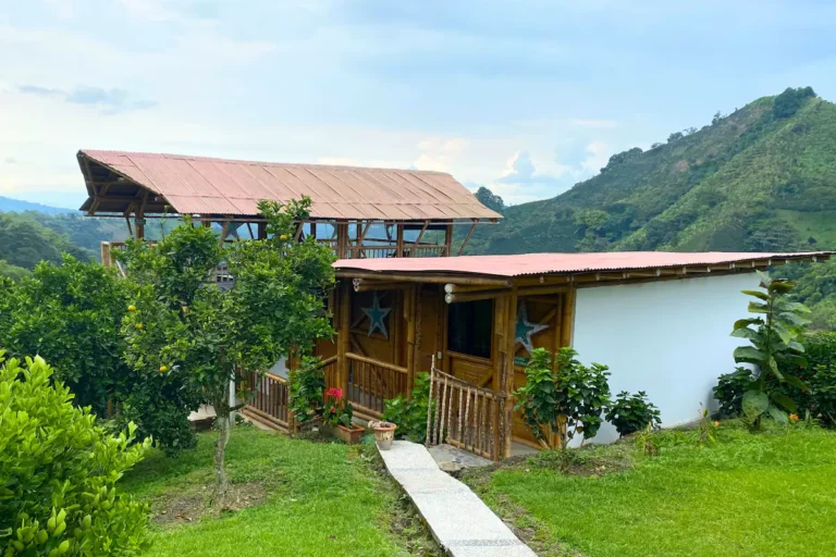 cabanas rodeadas de naturaleza en santa rosa