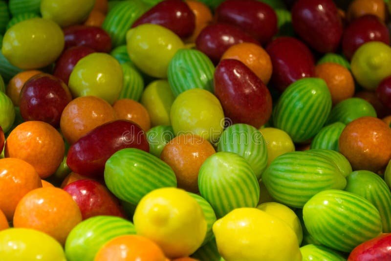 Qué relación hay entre los caramelos de fruta y los ojos grises 7 Qué relación hay entre los caramelos de fruta y los ojos grises