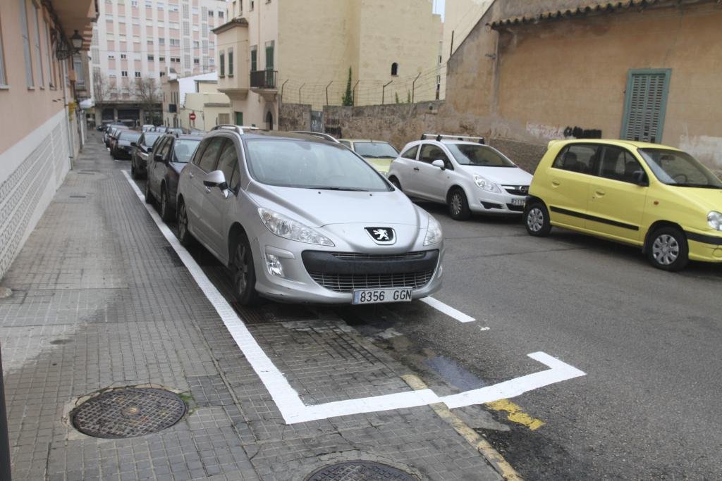 Qué significa la señal de tránsito "No Estacionar" y sus restricciones 6 Qué significa la señal de tránsito «No Estacionar» y sus restricciones