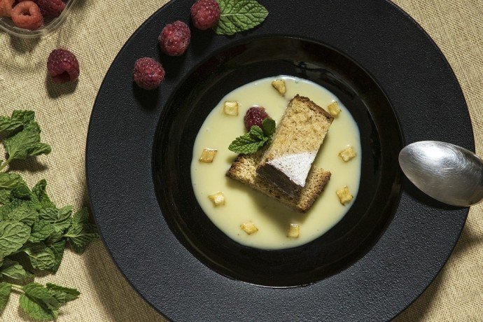 Qué es "Lo de Carlitos" en La Plata y qué ofrecen 1 deliciosos platos tipicos de la plata