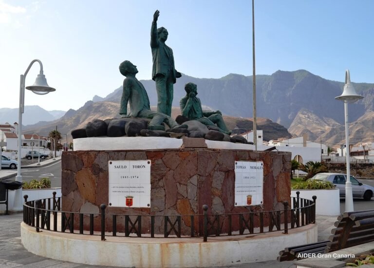 Qué atracciones ofrece el Paseo de los Poetas en Salta 27 estatuas y arte en el paseo de los poetas