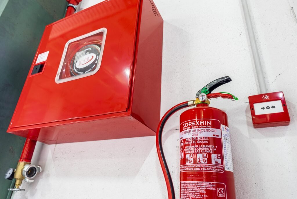 Qué tipo de aparato se utiliza para apagar incendios pequeños 5 Qué tipo de aparato se utiliza para apagar incendios pequeños