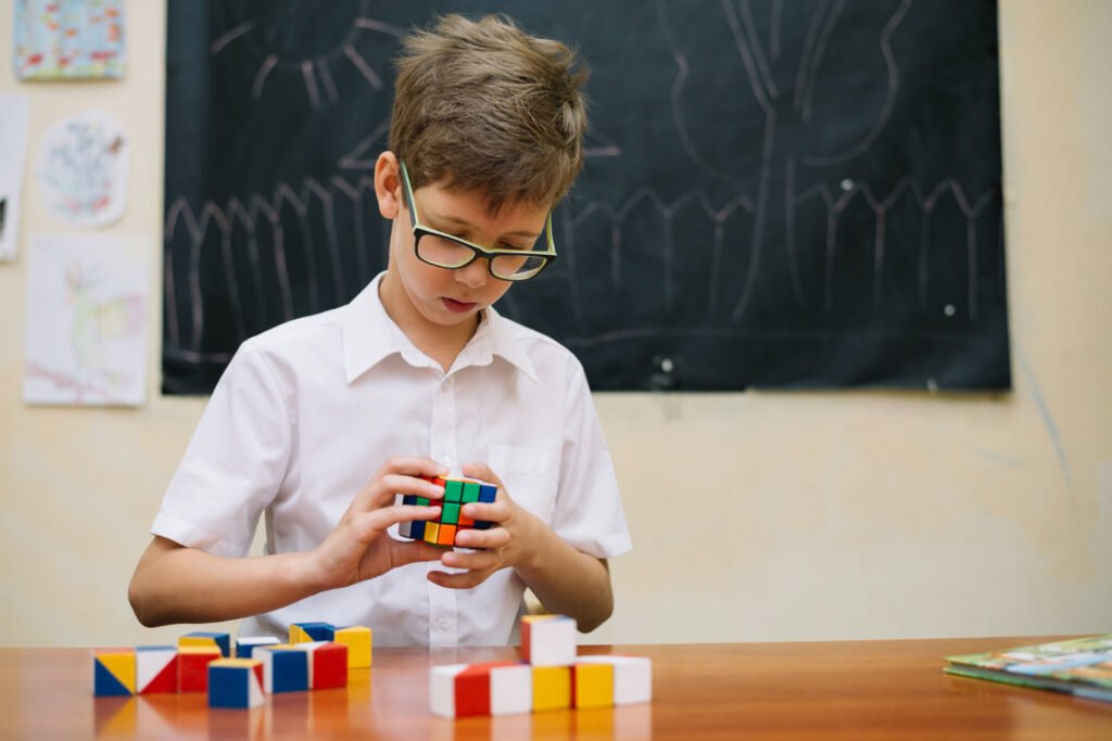 Cómo resolver sumas y restas con dificultad de manera efectiva 1 ninos aprendiendo matematicas en clase