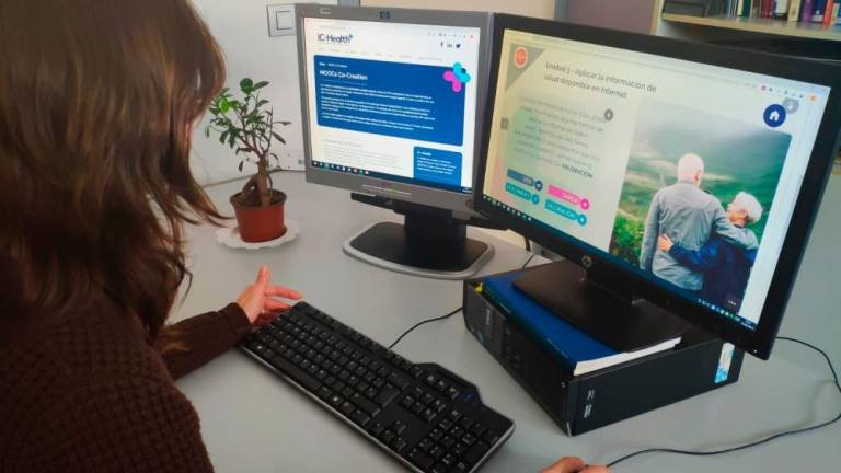 Cómo encontrar una guía telefónica por nombre y apellido en línea