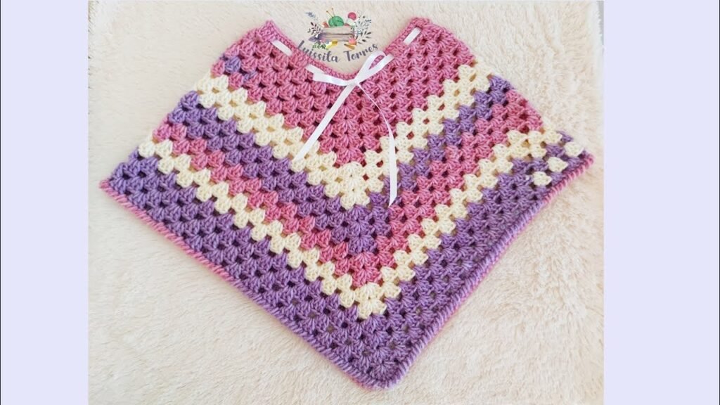 Cómo hacer un poncho para niña a crochet Patrones y tutoriales fáciles 3 Cómo hacer un poncho para niña a crochet Patrones y tutoriales fáciles