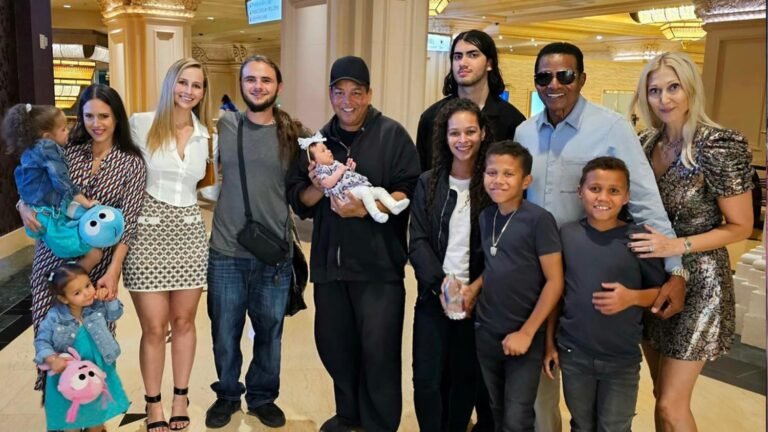 retrato familiar de michael jackson con hijos