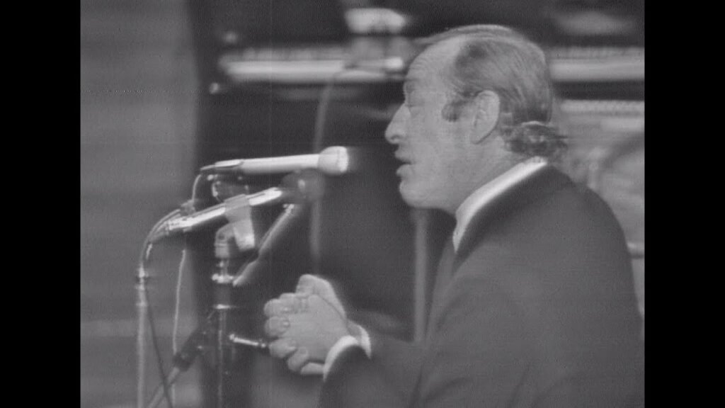 Quién fue Roberto Goyeneche y cuál es su relación con "Naranjo en flor" 4 Quién fue Roberto Goyeneche y cuál es su relación con «Naranjo en flor»