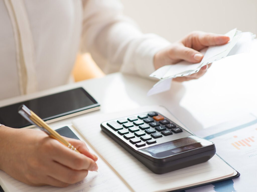 Qué servicios ofrece Fleming y Martolio en Santo Tomé