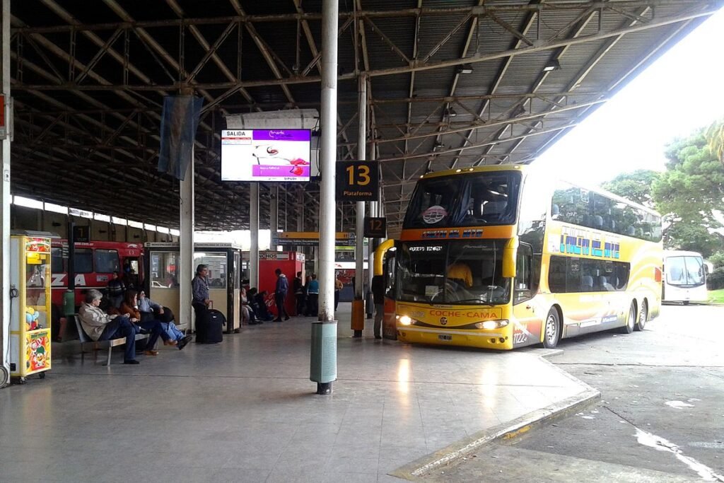 Cuáles son los servicios y horarios de Cruz del Sur en La Plata 8 Cuáles son los servicios y horarios de Cruz del Sur en La Plata