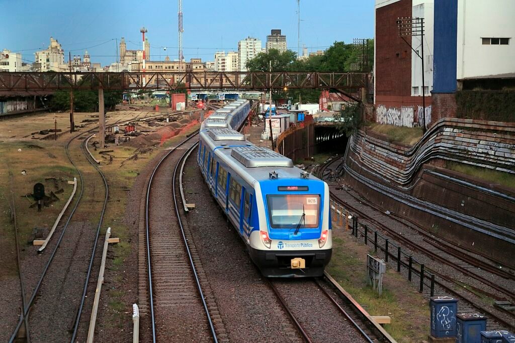 Cuáles son las estaciones del tren Sarmiento de Moreno a Once 7 Cuáles son las estaciones del tren Sarmiento de Moreno a Once