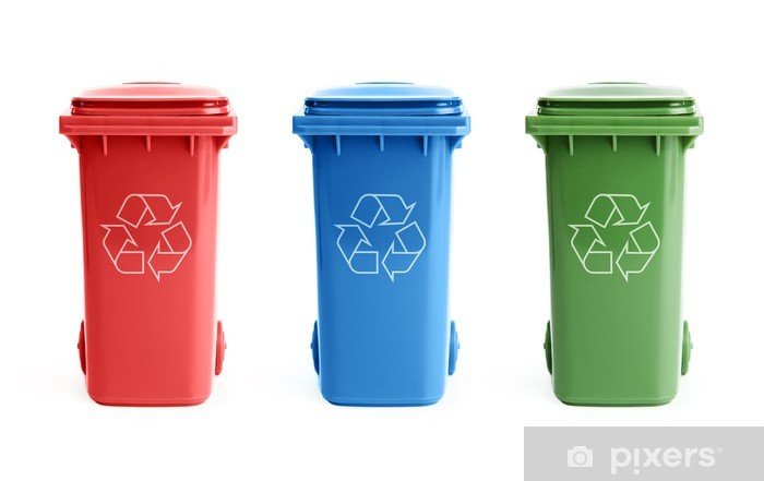 tres contenedores de reciclaje coloridos